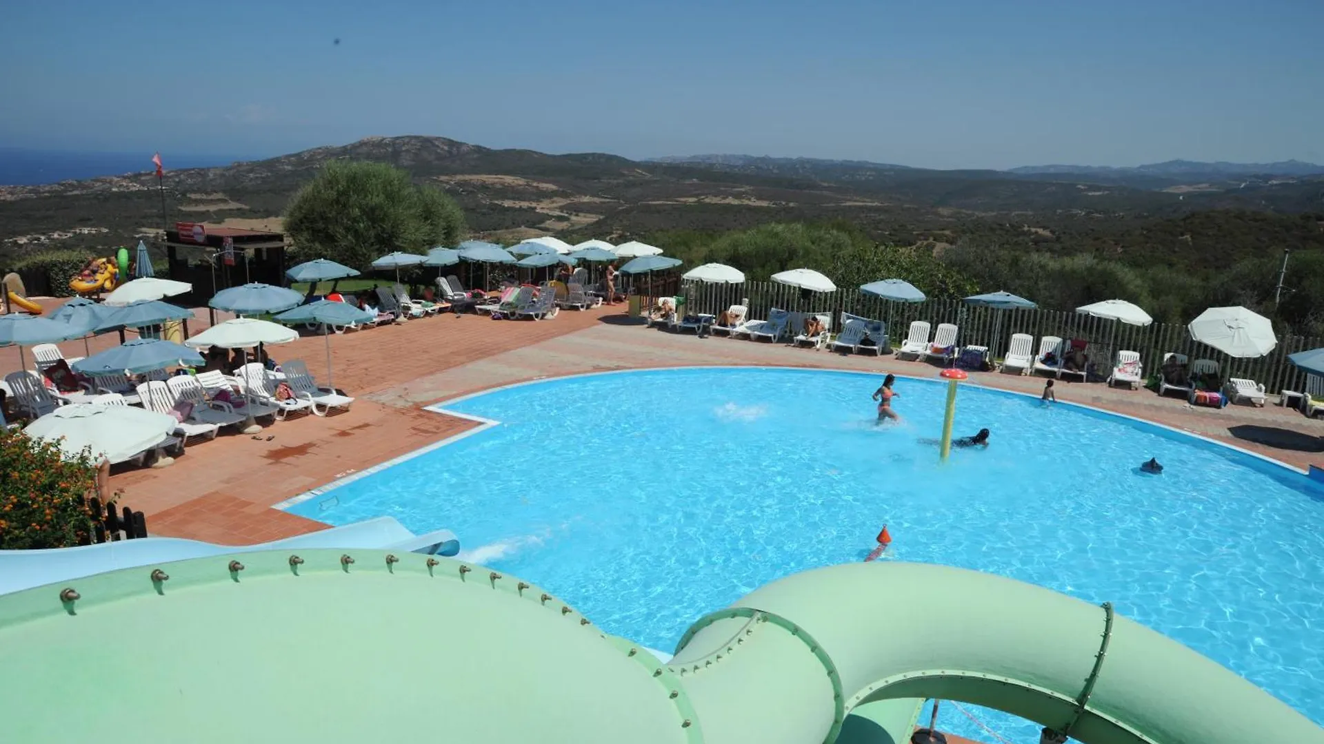 Borgo Spiaggia 8 Letti Vista Mare Isola Rossa  Italia